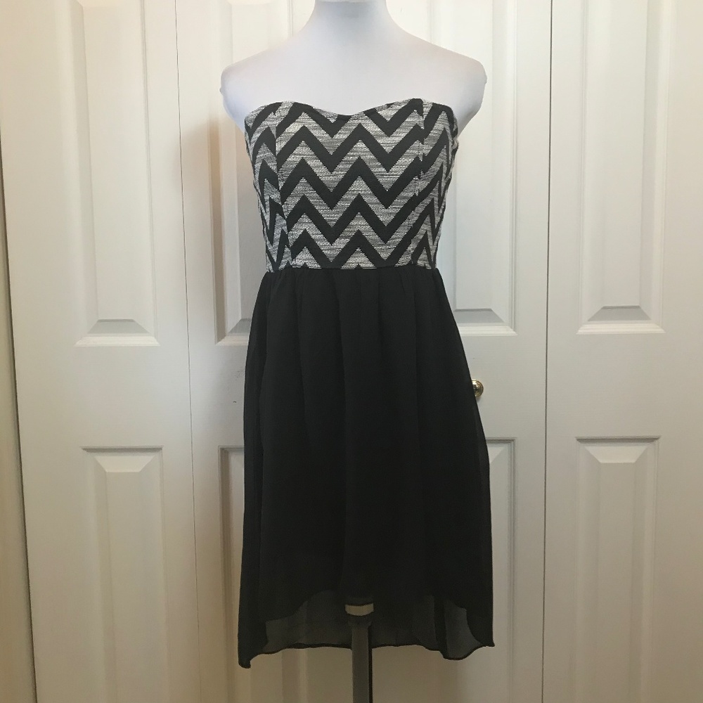 Tini Lili Strapless Chevron High Low Dress sz S